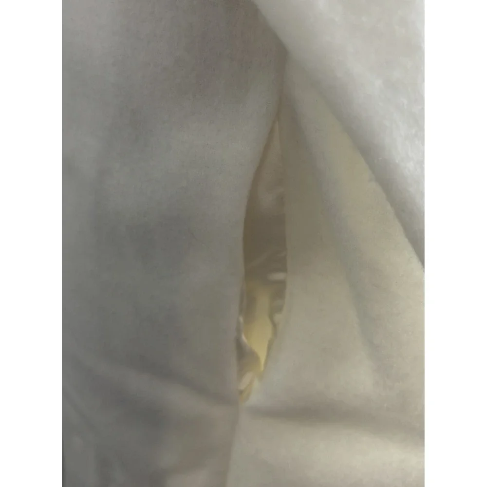 Erika Taylor Intimates Robe Womens Petite L PL Fleece Embroidered Satin **READ